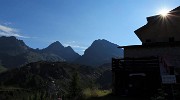 24 I raggi del sole al Rif. Calvi con vista in Diavoli e Grabiasca